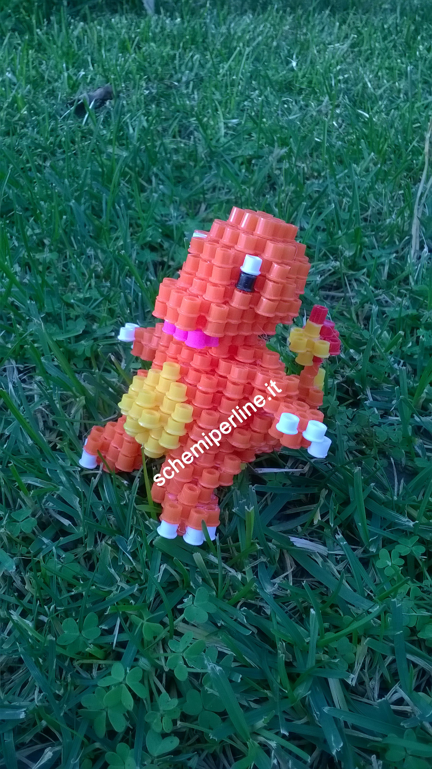 Il Pokemon Charmander in 3D con le perline da stirare Pyssla foto 1