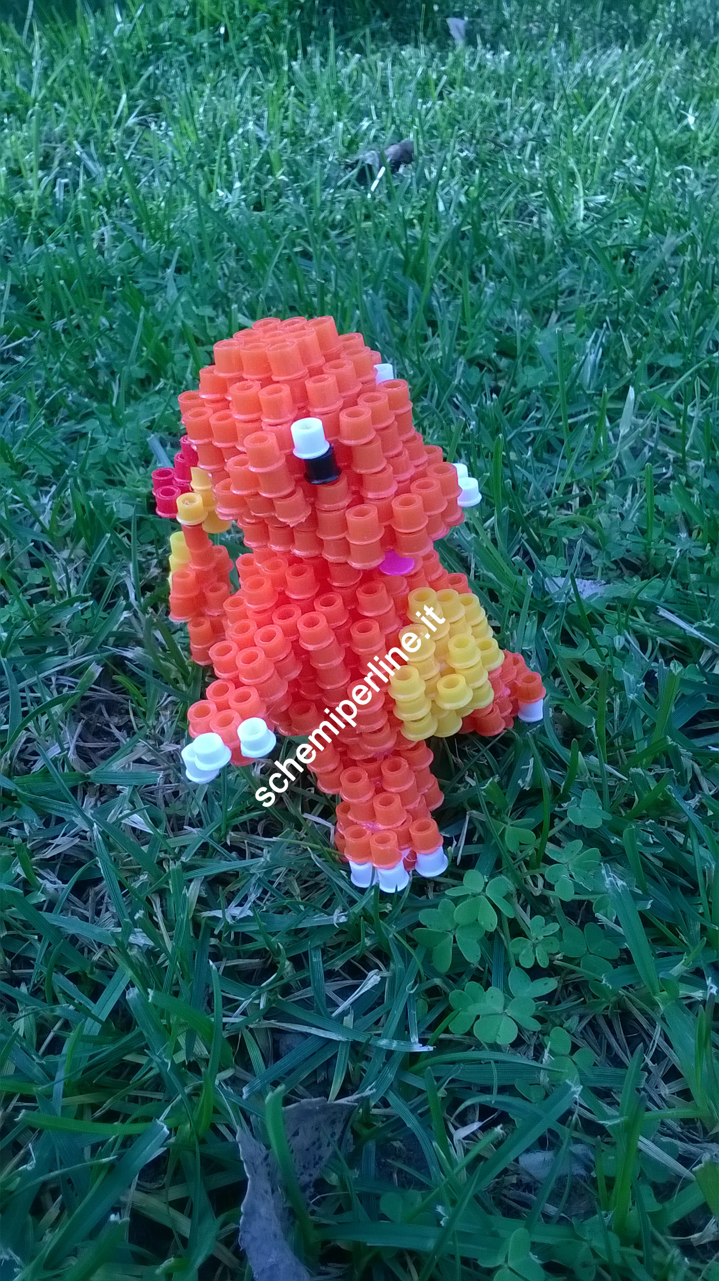 Il Pokemon Charmander in 3D con le perline da stirare Pyssla foto 3