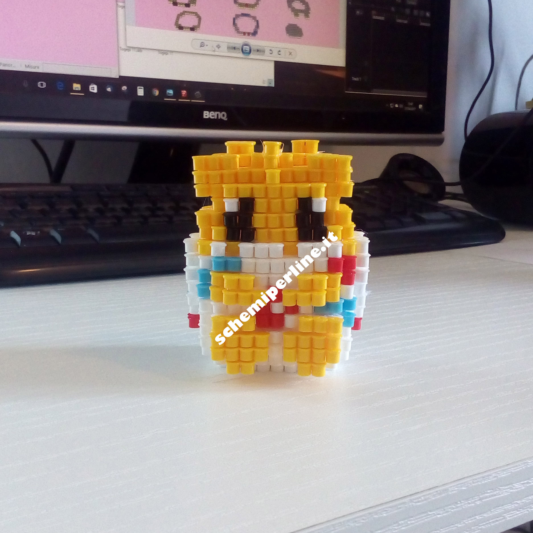 Il Pokemon Togepi in 3D con le Pyssla perline da stirare foto lavoro 4