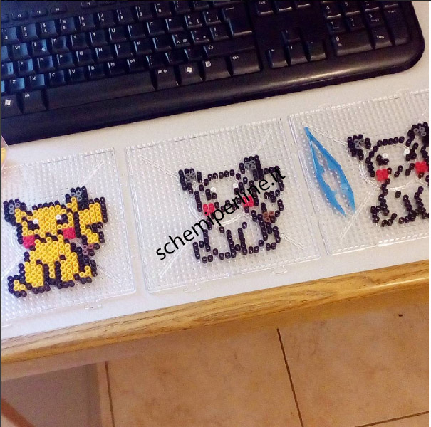 Pikachu con le perline da stirare Hama Beads foto lavoro 1