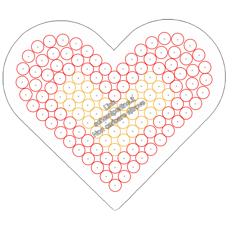 Schema pyssla con la forma di cuore perline rosse e arancioni